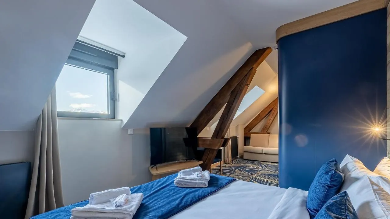 Madame Vacances Hotel Les Cimes Вожани